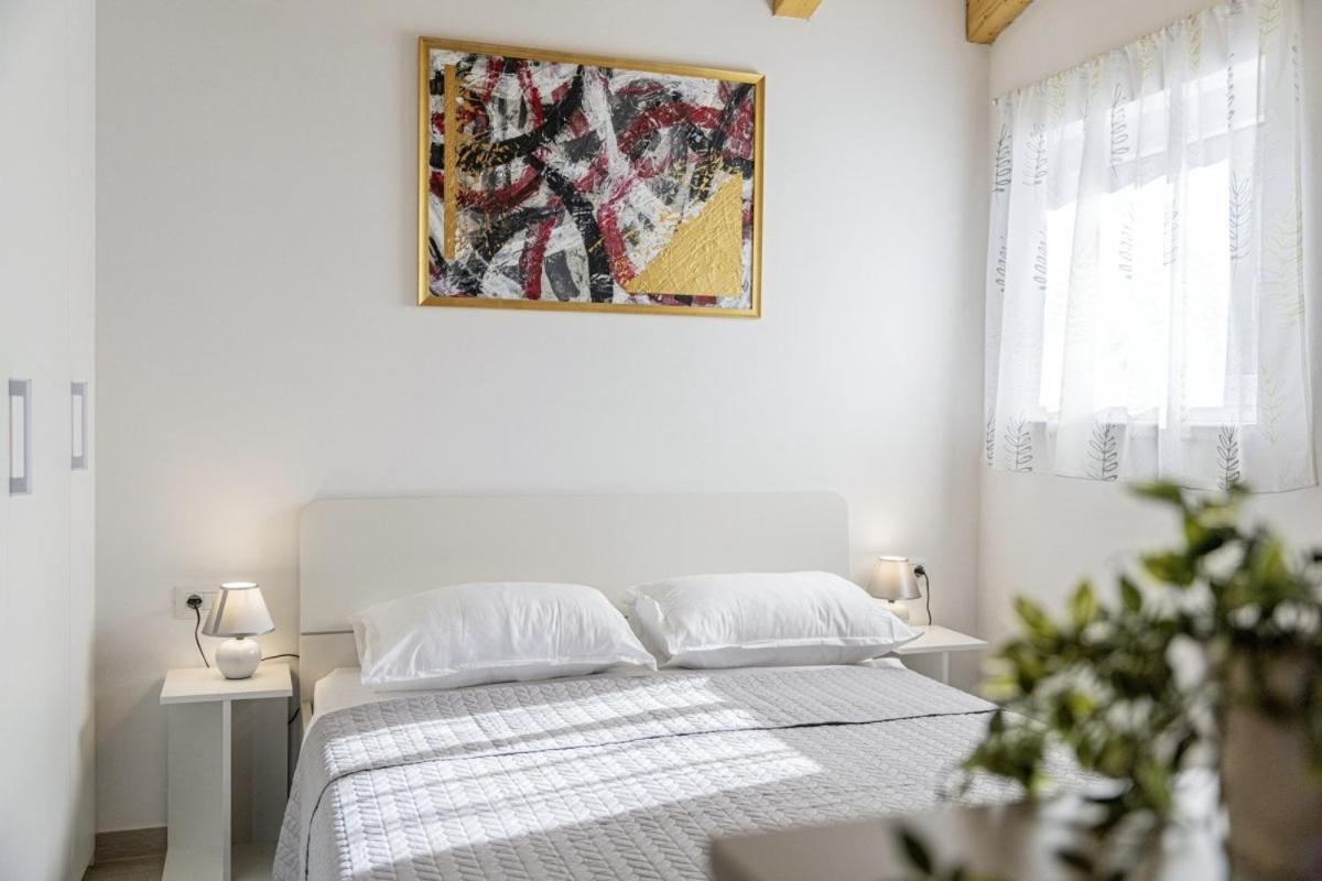 Modean In Pula - Haus Fuer 2-3 Personenヴィラ エクステリア 写真